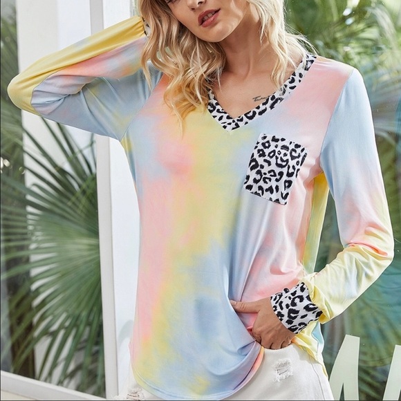 Women’s Tie Dye Lone Sleeve Tee - Picture 4 of 7